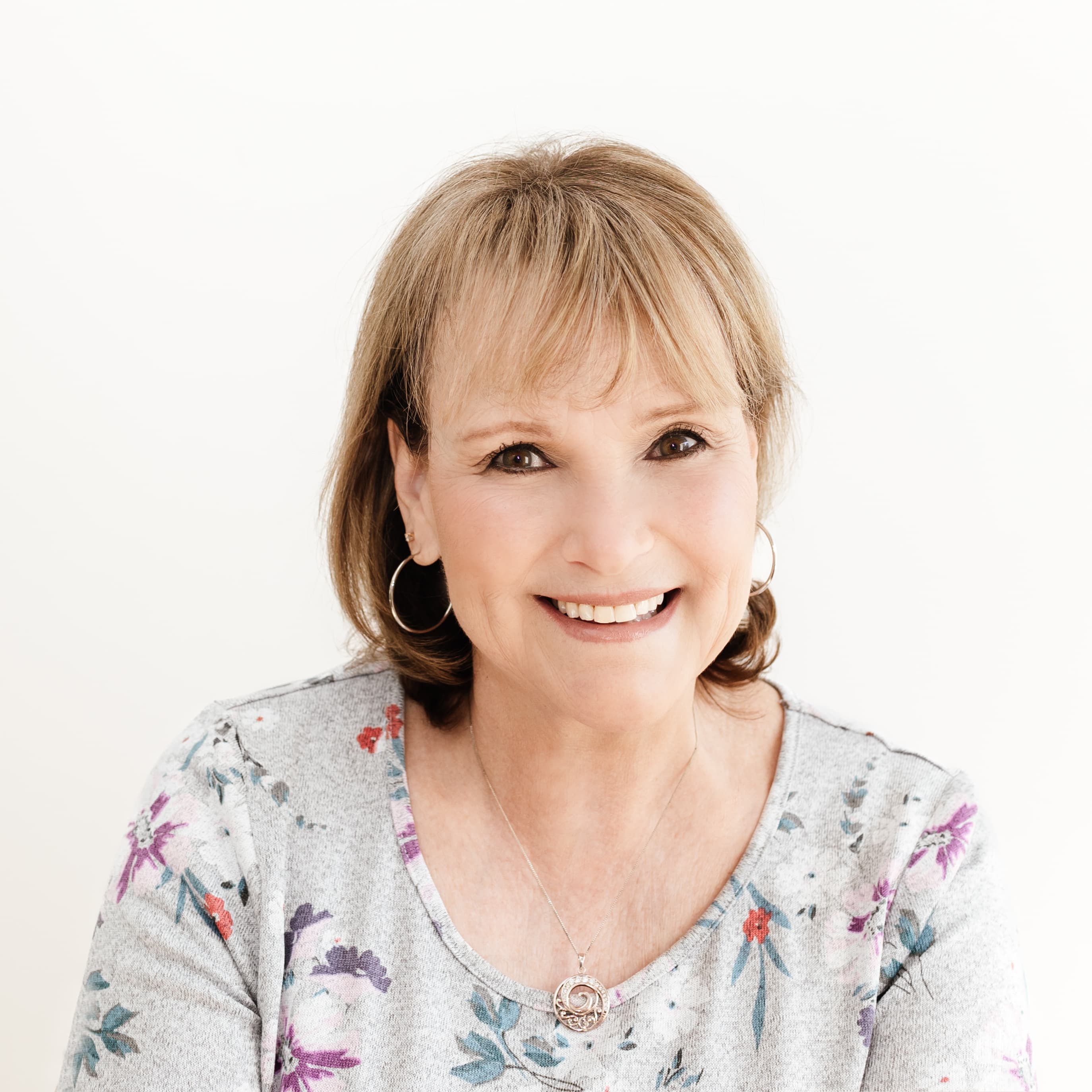 Suzette Lindsay, author of S Lindsay Books